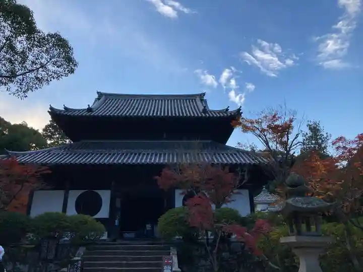 井山 宝福寺の本殿・本堂