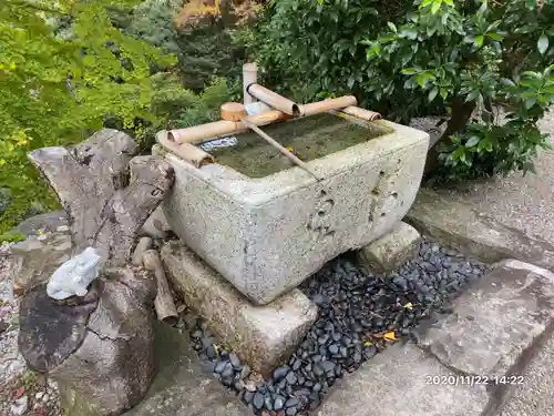 伊崎寺の手水舎