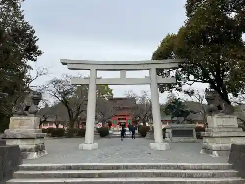 富士山本宮浅間大社の{uncategorized: "未分類", other: "その他", undefined: "問題あり", building: "その他建物", grave: "お墓", sacred_gate: "鳥居", guardian: "狛犬", statue: "像", buddha: "仏像", history: "歴史", nature: "自然", garden: "庭園", animal: "動物", pagoda: "塔", temizu: "手水舎", mountain_gate: "山門・神門", sanctuary: "本殿・本堂", subordinate: "末社・摂社", art: "芸術", scenery: "景色", jizo: "地蔵", ema: "絵馬", goshuin: "御朱印", omikuji: "おみくじ", items: "授与品その他", amulet: "お守り", goshuincho: "御朱印帳", eats: "食事", festival: "お祭り", votive_dance: "神楽", shichigosan: "七五三参", wedding: "結婚式", experience: "体験その他", initially: "初詣", around: "周辺", anti_infection: "感染症対策"}