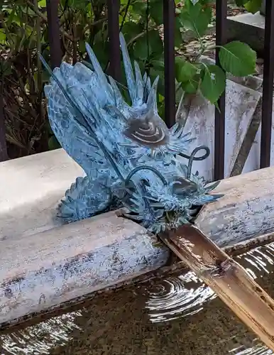 三島神社の手水