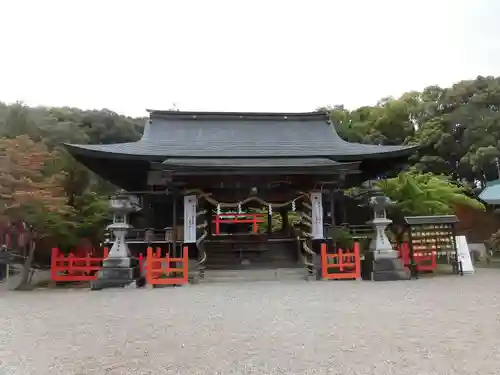 龍田大社の本殿