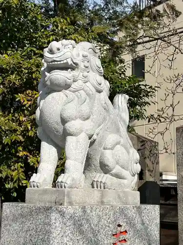 鎮守氷川神社の狛犬