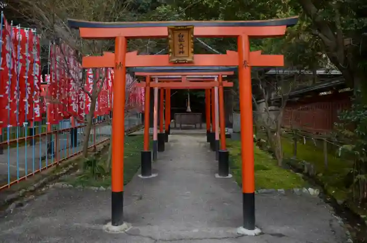 龍田大社の末社・摂社