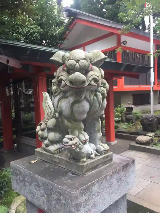くまくま神社(導きの社 熊野町熊野神社)の狛犬