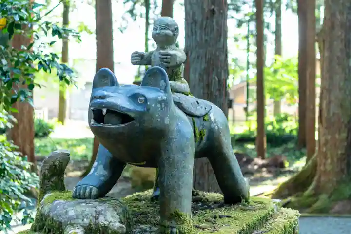 雄山神社中宮祈願殿(富山県)
