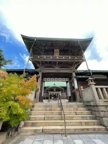 彦島八幡宮の山門・神門