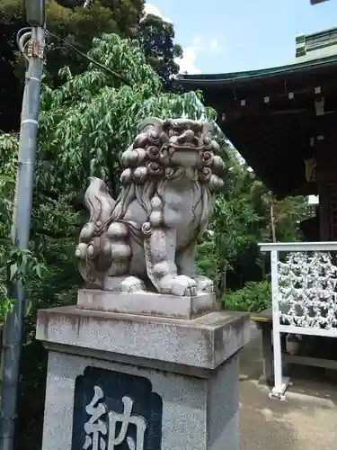 新倉氷川八幡神社の狛犬