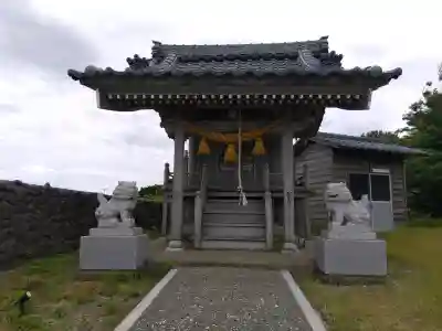 美保神社の{uncategorized: "未分類", other: "その他", undefined: "問題あり", building: "その他建物", grave: "お墓", sacred_gate: "鳥居", guardian: "狛犬", statue: "像", buddha: "仏像", history: "歴史", nature: "自然", garden: "庭園", animal: "動物", pagoda: "塔", temizu: "手水舎", mountain_gate: "山門・神門", sanctuary: "本殿・本堂", subordinate: "末社・摂社", art: "芸術", scenery: "景色", jizo: "地蔵", ema: "絵馬", goshuin: "御朱印", omikuji: "おみくじ", items: "授与品その他", amulet: "お守り", goshuincho: "御朱印帳", eats: "食事", festival: "お祭り", votive_dance: "神楽", shichigosan: "七五三参", wedding: "結婚式", experience: "体験その他", initially: "初詣", around: "周辺", anti_infection: "感染症対策"}