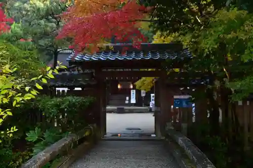 宇治上神社の山門・神門