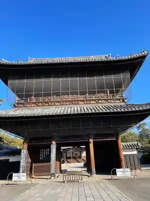建中寺の山門・神門