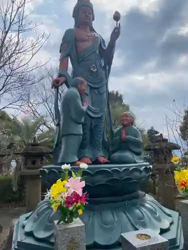 香山昇竜大観音の仏像