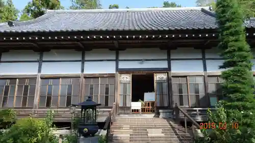 法善寺の本殿・本堂