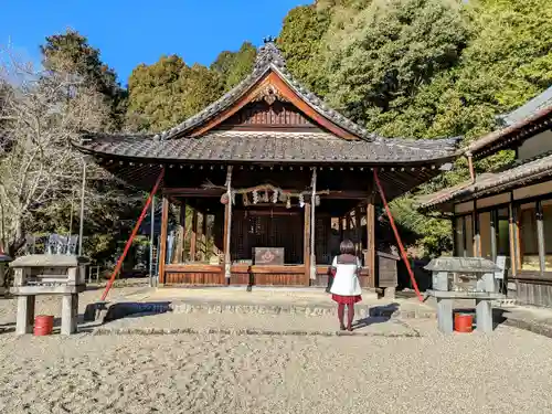 曽野稲荷神社の本殿・本堂