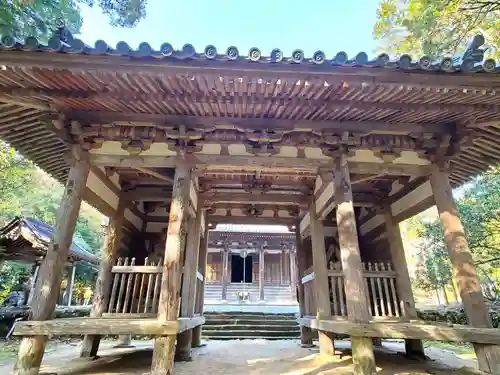 朝光寺の山門