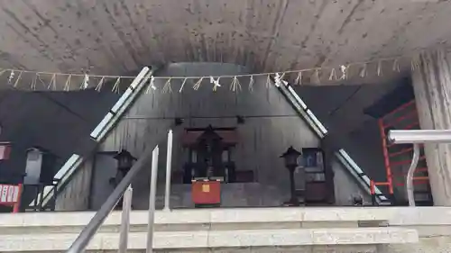 熊野神社衣笠分社の本殿・本堂