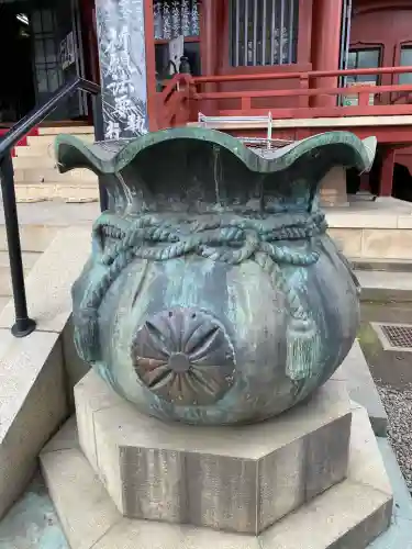 待乳山聖天（本龍院）の{uncategorized: "未分類", other: "その他", undefined: "問題あり", building: "その他建物", grave: "お墓", sacred_gate: "鳥居", guardian: "狛犬", statue: "像", buddha: "仏像", history: "歴史", nature: "自然", garden: "庭園", animal: "動物", pagoda: "塔", temizu: "手水舎", mountain_gate: "山門・神門", sanctuary: "本殿・本堂", subordinate: "末社・摂社", art: "芸術", scenery: "景色", jizo: "地蔵", ema: "絵馬", goshuin: "御朱印", omikuji: "おみくじ", items: "授与品その他", amulet: "お守り", goshuincho: "御朱印帳", eats: "食事", festival: "お祭り", votive_dance: "神楽", shichigosan: "七五三参", wedding: "結婚式", experience: "体験その他", initially: "初詣", around: "周辺", anti_infection: "感染症対策"}