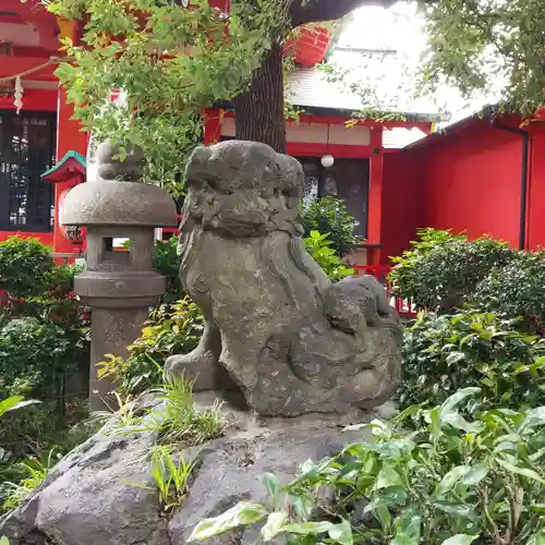 大島稲荷神社の狛犬