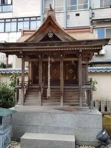 三姉妹神社の末社