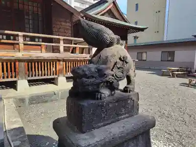 北海道神宮頓宮の狛犬