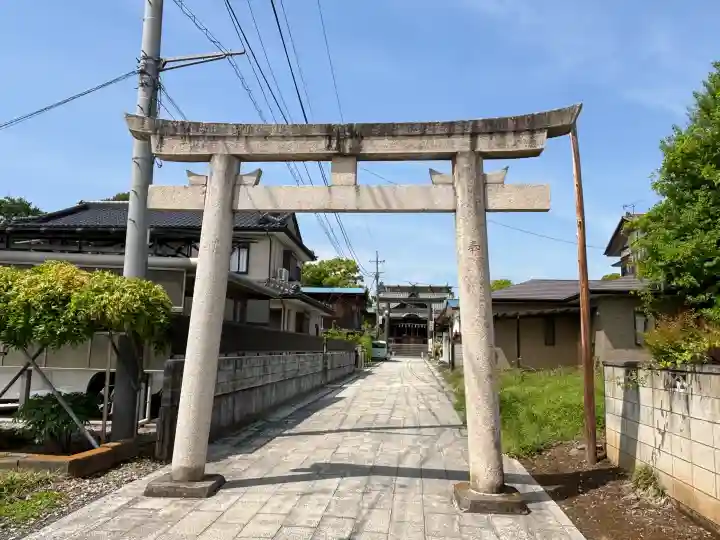板倉雷電神社の{uncategorized: "未分類", other: "その他", undefined: "問題あり", building: "その他建物", grave: "お墓", sacred_gate: "鳥居", guardian: "狛犬", statue: "像", buddha: "仏像", history: "歴史", nature: "自然", garden: "庭園", animal: "動物", pagoda: "塔", temizu: "手水舎", mountain_gate: "山門・神門", sanctuary: "本殿・本堂", subordinate: "末社・摂社", art: "芸術", scenery: "景色", jizo: "地蔵", ema: "絵馬", goshuin: "御朱印", omikuji: "おみくじ", items: "授与品その他", amulet: "お守り", goshuincho: "御朱印帳", eats: "食事", festival: "お祭り", votive_dance: "神楽", shichigosan: "七五三参", wedding: "結婚式", experience: "体験その他", initially: "初詣", around: "周辺", anti_infection: "感染症対策"}