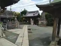 成田山川越別院の山門・神門