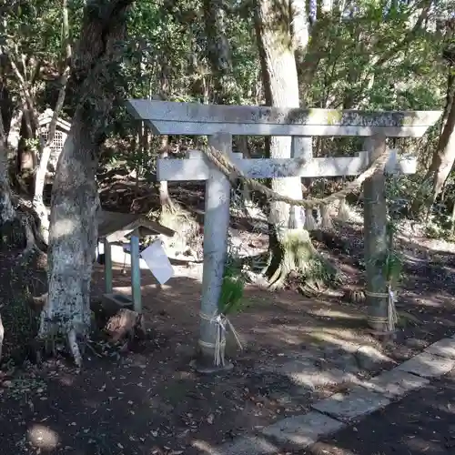 白幡神社の鳥居