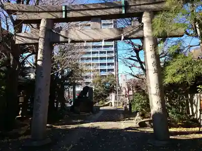 河原町稲荷神社の鳥居