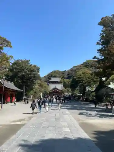 鶴岡八幡宮の{uncategorized: "未分類", other: "その他", undefined: "問題あり", building: "その他建物", grave: "お墓", sacred_gate: "鳥居", guardian: "狛犬", statue: "像", buddha: "仏像", history: "歴史", nature: "自然", garden: "庭園", animal: "動物", pagoda: "塔", temizu: "手水舎", mountain_gate: "山門・神門", sanctuary: "本殿・本堂", subordinate: "末社・摂社", art: "芸術", scenery: "景色", jizo: "地蔵", ema: "絵馬", goshuin: "御朱印", omikuji: "おみくじ", items: "授与品その他", amulet: "お守り", goshuincho: "御朱印帳", eats: "食事", festival: "お祭り", votive_dance: "神楽", shichigosan: "七五三参", wedding: "結婚式", experience: "体験その他", initially: "初詣", around: "周辺", anti_infection: "感染症対策"}