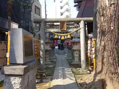 高円寺氷川神社の末社・摂社
