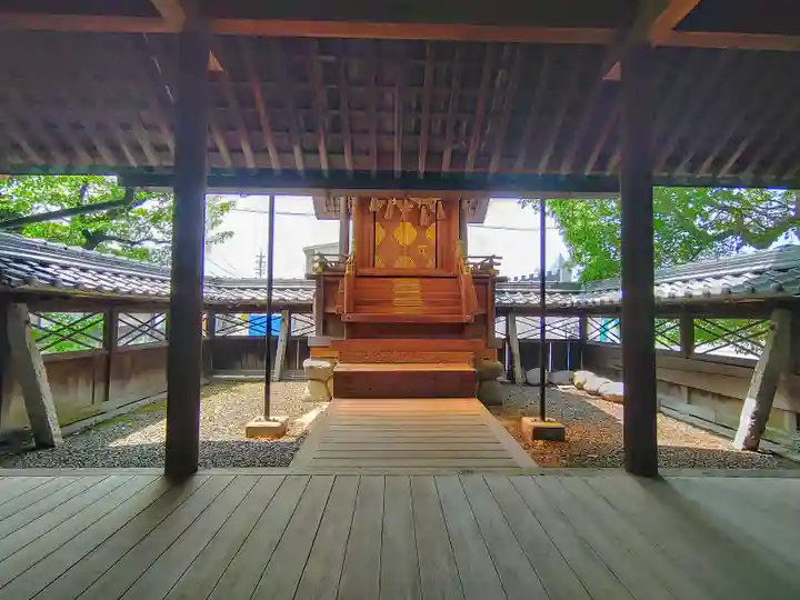 日吉社(弥勒寺東)の本殿・本堂