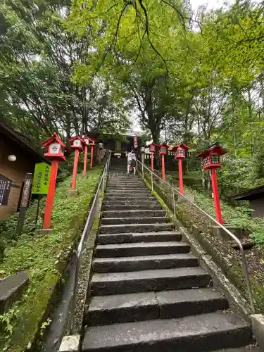 熊野皇大神社の{uncategorized: "未分類", other: "その他", undefined: "問題あり", building: "その他建物", grave: "お墓", sacred_gate: "鳥居", guardian: "狛犬", statue: "像", buddha: "仏像", history: "歴史", nature: "自然", garden: "庭園", animal: "動物", pagoda: "塔", temizu: "手水舎", mountain_gate: "山門・神門", sanctuary: "本殿・本堂", subordinate: "末社・摂社", art: "芸術", scenery: "景色", jizo: "地蔵", ema: "絵馬", goshuin: "御朱印", omikuji: "おみくじ", items: "授与品その他", amulet: "お守り", goshuincho: "御朱印帳", eats: "食事", festival: "お祭り", votive_dance: "神楽", shichigosan: "七五三参", wedding: "結婚式", experience: "体験その他", initially: "初詣", around: "周辺", anti_infection: "感染症対策"}