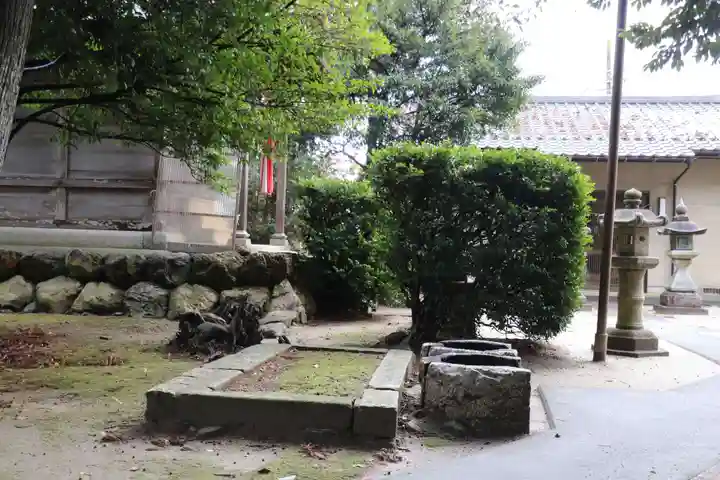 白山神社(今津町上弘部)(滋賀県)