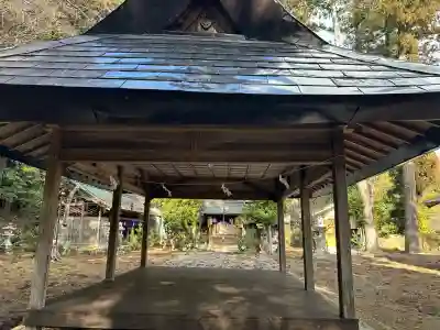 久佐々神社の{uncategorized: "未分類", other: "その他", undefined: "問題あり", building: "その他建物", grave: "お墓", sacred_gate: "鳥居", guardian: "狛犬", statue: "像", buddha: "仏像", history: "歴史", nature: "自然", garden: "庭園", animal: "動物", pagoda: "塔", temizu: "手水舎", mountain_gate: "山門・神門", sanctuary: "本殿・本堂", subordinate: "末社・摂社", art: "芸術", scenery: "景色", jizo: "地蔵", ema: "絵馬", goshuin: "御朱印", omikuji: "おみくじ", items: "授与品その他", amulet: "お守り", goshuincho: "御朱印帳", eats: "食事", festival: "お祭り", votive_dance: "神楽", shichigosan: "七五三参", wedding: "結婚式", experience: "体験その他", initially: "初詣", around: "周辺", anti_infection: "感染症対策"}