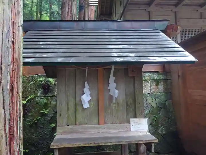 仁科神明宮の末社・摂社