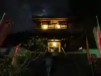 萬蔵寺の山門・神門