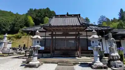 観音寺の本殿・本堂