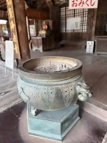 粉河寺の{uncategorized: "未分類", other: "その他", undefined: "問題あり", building: "その他建物", grave: "お墓", sacred_gate: "鳥居", guardian: "狛犬", statue: "像", buddha: "仏像", history: "歴史", nature: "自然", garden: "庭園", animal: "動物", pagoda: "塔", temizu: "手水舎", mountain_gate: "山門・神門", sanctuary: "本殿・本堂", subordinate: "末社・摂社", art: "芸術", scenery: "景色", jizo: "地蔵", ema: "絵馬", goshuin: "御朱印", omikuji: "おみくじ", items: "授与品その他", amulet: "お守り", goshuincho: "御朱印帳", eats: "食事", festival: "お祭り", votive_dance: "神楽", shichigosan: "七五三参", wedding: "結婚式", experience: "体験その他", initially: "初詣", around: "周辺", anti_infection: "感染症対策"}