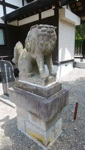 厚真神社の狛犬