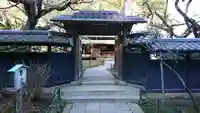 東慶寺の山門・神門