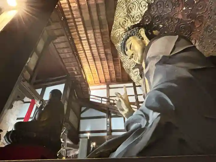 金鳳山 正法寺の{uncategorized: "未分類", other: "その他", undefined: "問題あり", building: "その他建物", grave: "お墓", sacred_gate: "鳥居", guardian: "狛犬", statue: "像", buddha: "仏像", history: "歴史", nature: "自然", garden: "庭園", animal: "動物", pagoda: "塔", temizu: "手水舎", mountain_gate: "山門・神門", sanctuary: "本殿・本堂", subordinate: "末社・摂社", art: "芸術", scenery: "景色", jizo: "地蔵", ema: "絵馬", goshuin: "御朱印", omikuji: "おみくじ", items: "授与品その他", amulet: "お守り", goshuincho: "御朱印帳", eats: "食事", festival: "お祭り", votive_dance: "神楽", shichigosan: "七五三参", wedding: "結婚式", experience: "体験その他", initially: "初詣", around: "周辺", anti_infection: "感染症対策"}