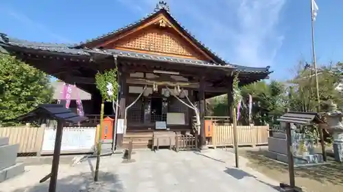 中津大神宮の本殿