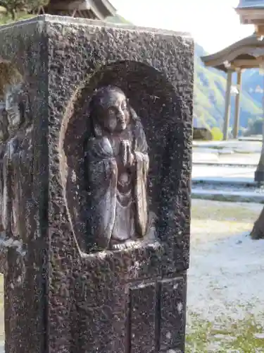 信濃比叡廣拯院(長野県)