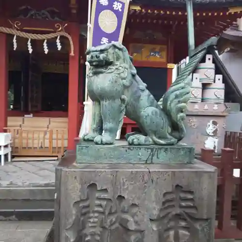 浅草神社の狛犬