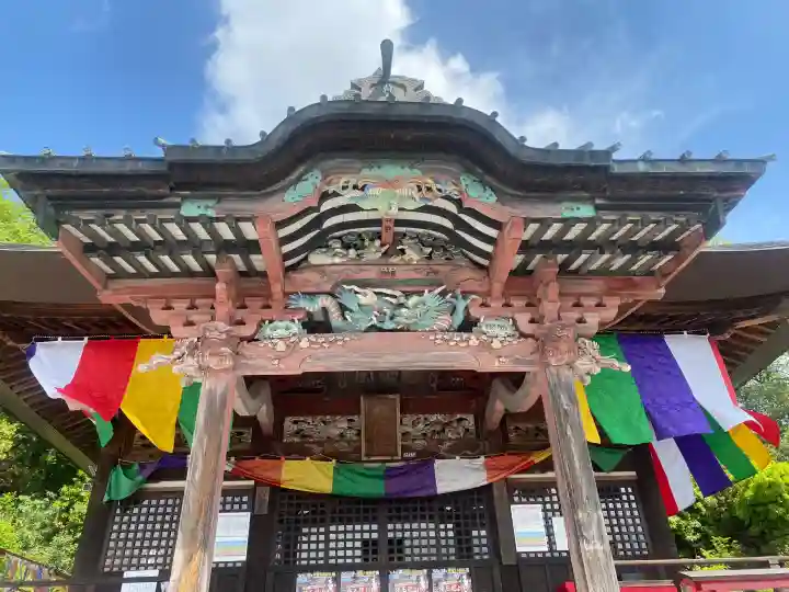埼玉厄除け開運大師・龍泉寺(切り絵御朱印発祥の寺)の{uncategorized: "未分類", other: "その他", undefined: "問題あり", building: "その他建物", grave: "お墓", sacred_gate: "鳥居", guardian: "狛犬", statue: "像", buddha: "仏像", history: "歴史", nature: "自然", garden: "庭園", animal: "動物", pagoda: "塔", temizu: "手水舎", mountain_gate: "山門・神門", sanctuary: "本殿・本堂", subordinate: "末社・摂社", art: "芸術", scenery: "景色", jizo: "地蔵", ema: "絵馬", goshuin: "御朱印", omikuji: "おみくじ", items: "授与品その他", amulet: "お守り", goshuincho: "御朱印帳", eats: "食事", festival: "お祭り", votive_dance: "神楽", shichigosan: "七五三参", wedding: "結婚式", experience: "体験その他", initially: "初詣", around: "周辺", anti_infection: "感染症対策"}