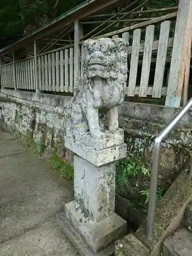 熊野三所神社の狛犬