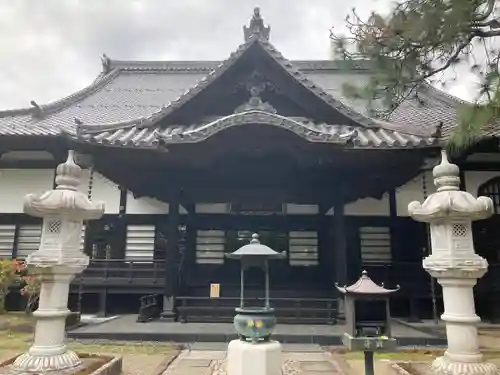 輪王寺の本殿・本堂