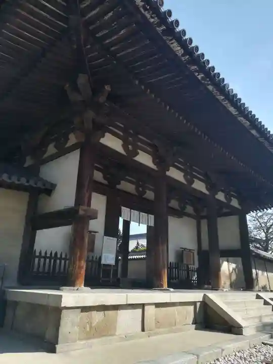 法隆寺の山門・神門