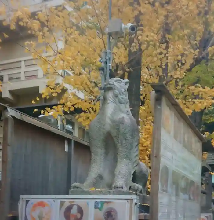 稲荷鬼王神社の狛犬