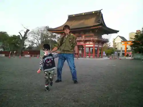 津島神社の山門・神門