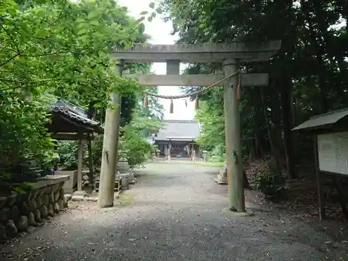 八幡神社の鳥居